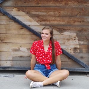 Meet your Posher, Ansley